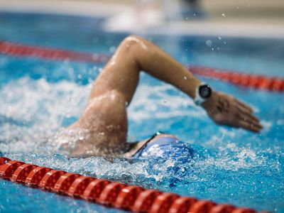 Sport watch showing time for the exercise session.